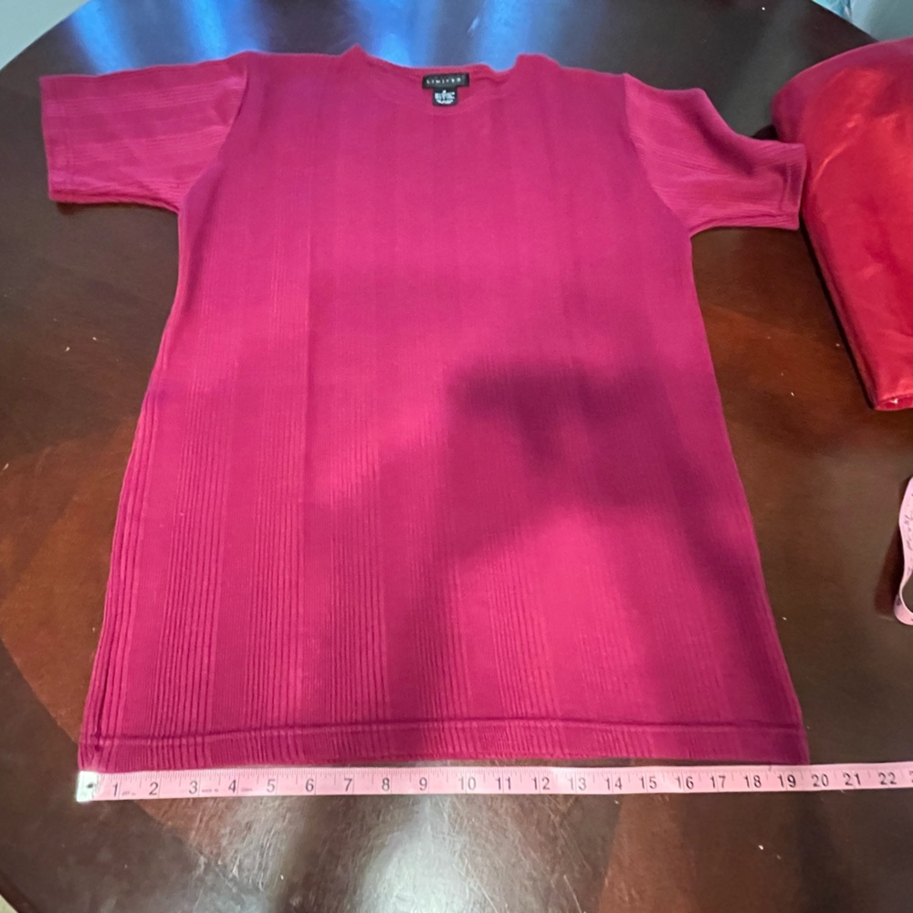 Limited Deep Red Ribbed Top - Picture 7 of 11
